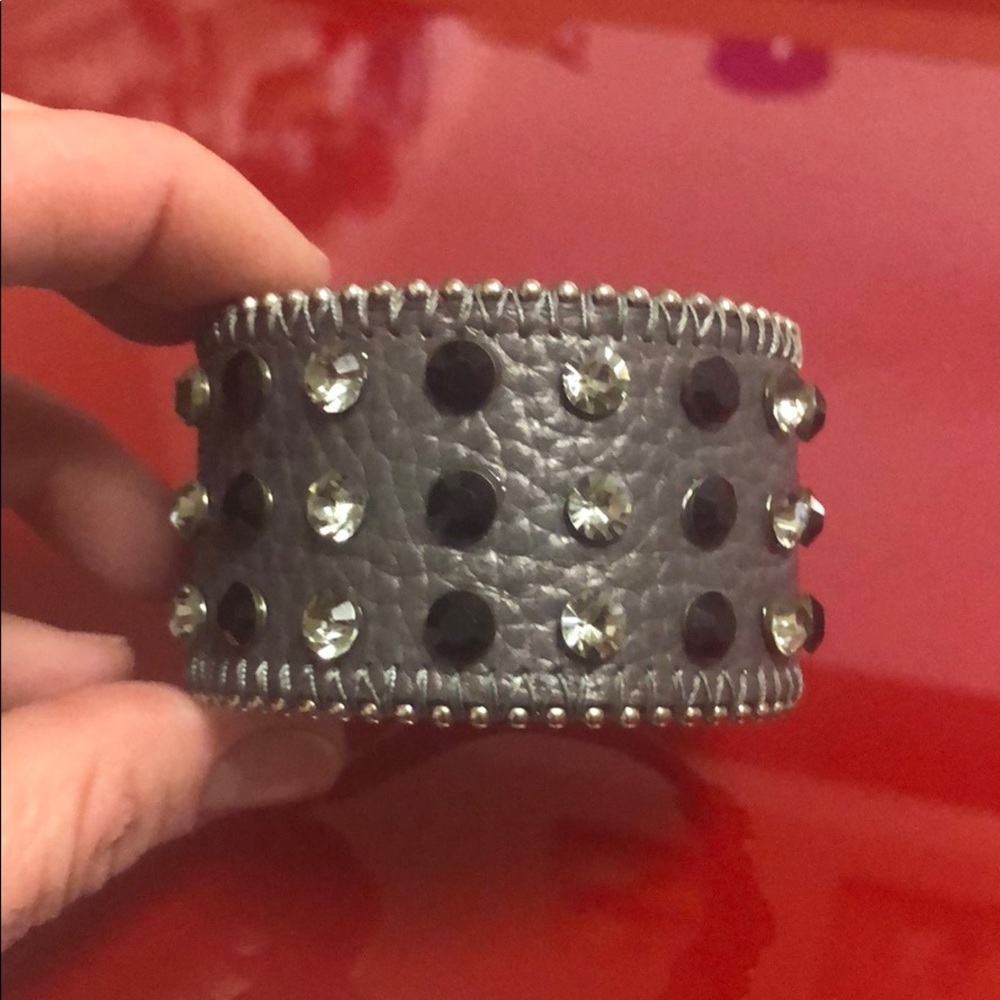 Yik Fung grey Studded bracelet